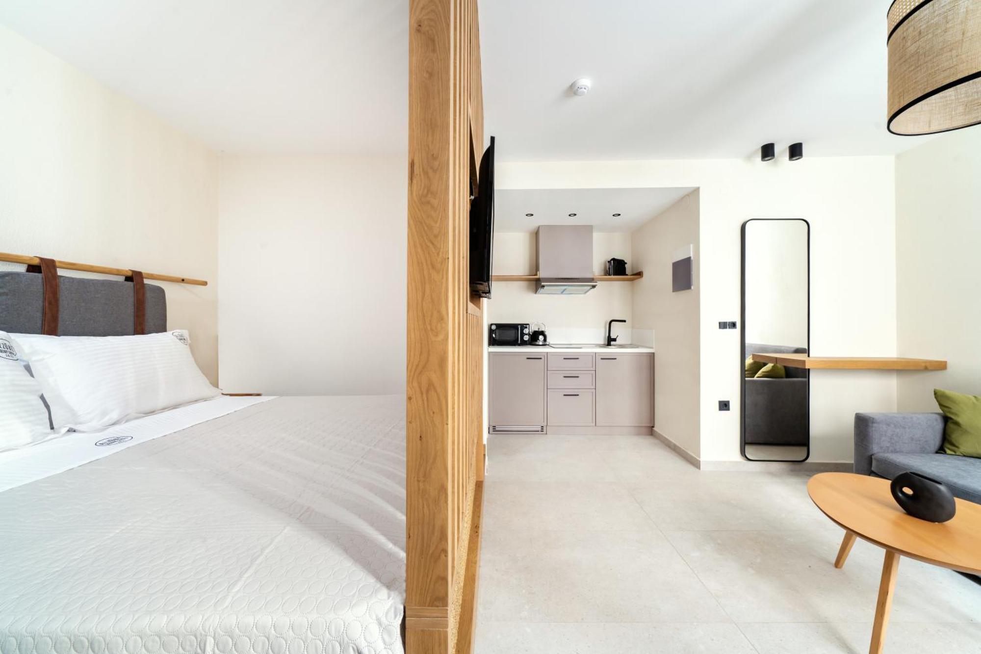 Azzure Luxury Suites ポトス エクステリア 写真
